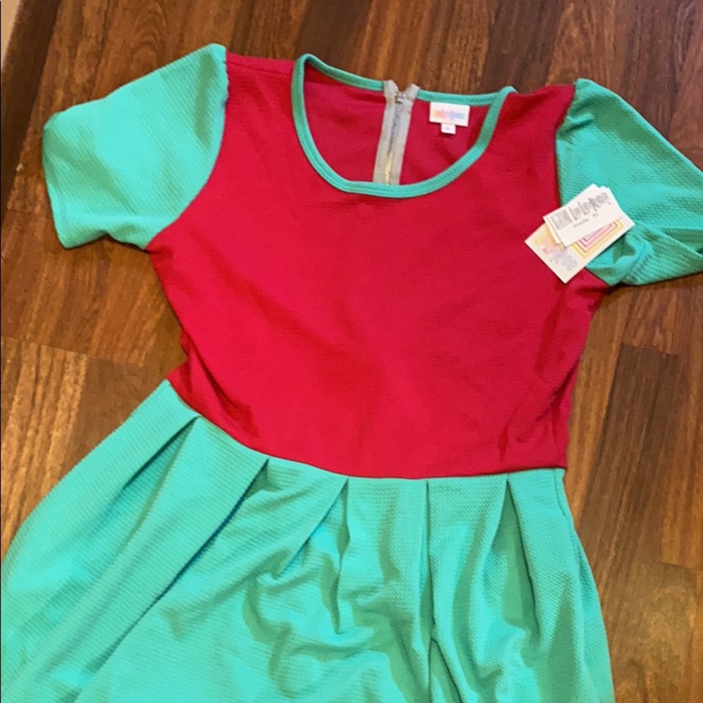 LulaRoe Amelia